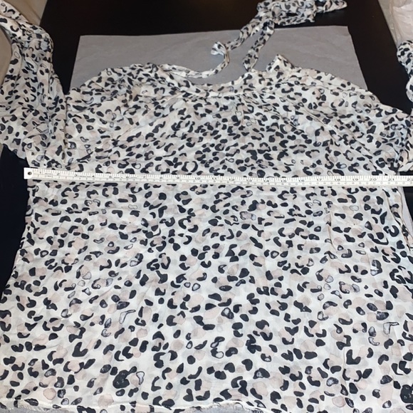 Bella Dahl Thin long sleeve top sz. Large - Picture 8 of 8